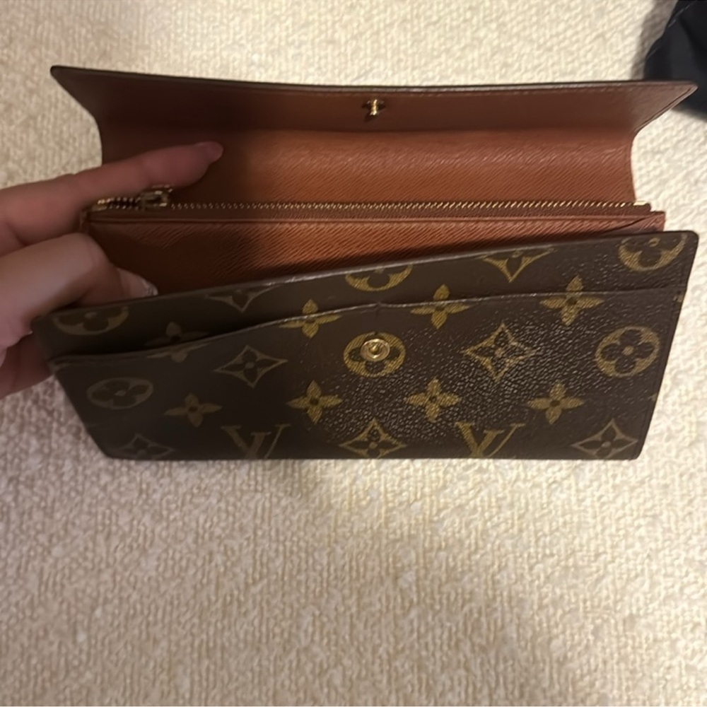 Louis Vuitton ‘Sarah’ Wallet - Picture 6 of 15